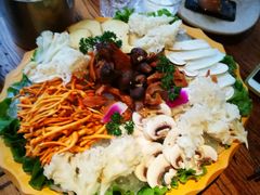 -老牌坊云南鱼豆花火锅(爱建店)
