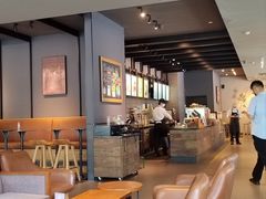 -星巴克(上海虹桥新天地二店)