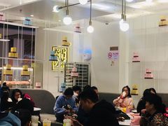 大堂-奈雪的茶(市百一店)