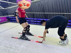 -Hopo Snow 城市滑雪空间(来福士广场购物中心店)