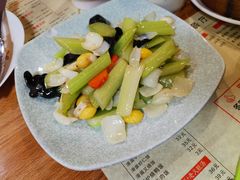 西芹炒鲜百合-香港仔茶餐厅(凤阳店)