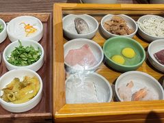 -良米山·云南野生菌过桥米线(上海首店)
