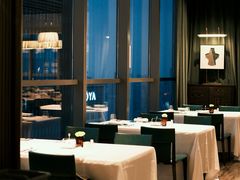 -云厨·高空西餐厅(成都瑯珀·凯悦臻选酒店)