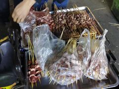 -劳动公园新疆人烤腰子