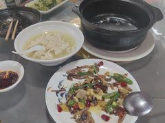 -土砂锅生态山庄·非遗砂锅雅鱼