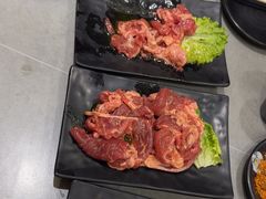 -啊美丽炭火烤肉(滑翔一店)