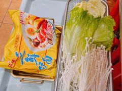 蔬菜拼盘-沙胆彪炭炉牛杂煲(成都玉林店)