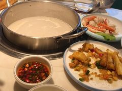 -粤顺渔坊·中山脆肉鲩火锅(清湖店)