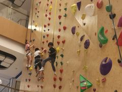 -ROCKPLUS攀岩馆(环宇城店)