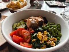 酱烧三文鱼鹰嘴豆谷豆碗-gaga(北京新中关购物中心店)