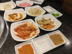 -木槿花韩式炭烤·熟成肉工坊(孙文东路店)