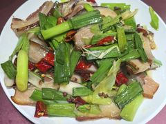 -华光驿站私房菜·黑金冠