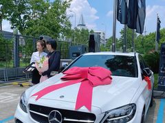 -上海星瀚奔驰4S店(红柳路店)