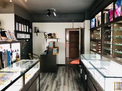 -视野联行眼镜蔡司·依视路官方授权店(顺城店)