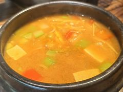 -明洞阿姨·韩式酱蟹烤肉·创意料理(三元桥店)