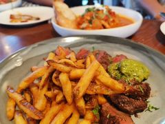 -ROAST coffee & eatery