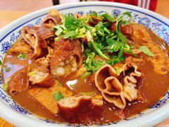 卤煮火烧-门框胡同百年卤煮(新街口店)