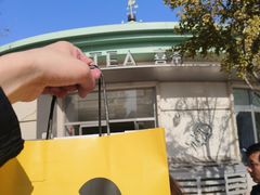 -喜茶(迪士尼小镇·平行宇宙店)