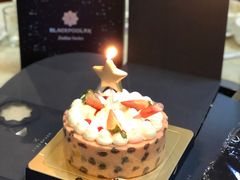 草莓轻芝士牛乳慕斯-黑池口感烘焙·生日蛋糕(坂田店)