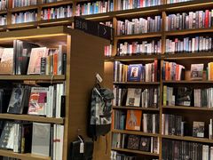 -茑屋书店(天目里店)