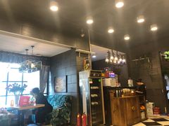 -愉肴麻辣香锅(中山路店)