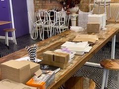 -FLOVIE FLORIST CAFE