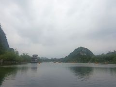 -星湖旅游景区七星岩