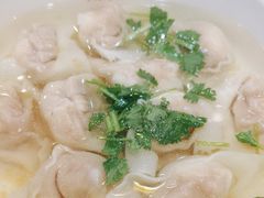 虾仁大馄饨-南城香·饭香串香馄饨香(红军营店)