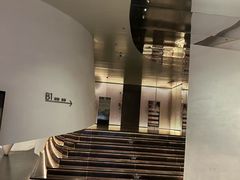 -涨巢·潮玩水疗局