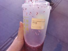 -奈雪的茶(湖滨银泰in77C区PRO店)