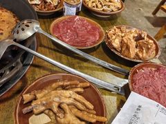 -黄潇洒老火锅(九眼桥宏济巷店)