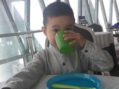 -广州塔卢特斯法国旋转餐厅