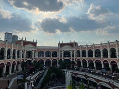 -佛罗伦萨小镇广佛名品奥特莱斯(疏港路店)