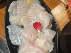 -老牌坊云南鱼豆花火锅(哈西万达店)