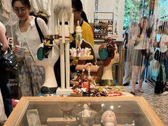 -恋物百货商店(华侨城店)