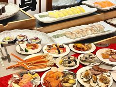 -广州万富希尔顿酒店·感趣自助餐厅·金秋蟹宴生蚝海鲜刺身