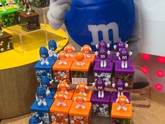 -m豆巧克力世界(上海世茂广场店)