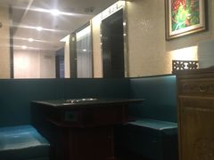 卡座-蜀中吴养生板栗鸡(会展店)
