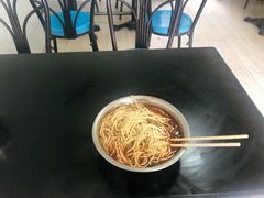 红油牛肉面-薛记襄阳香辣牛肉面(平安路店)