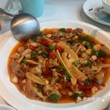 味道炒鸡正宗！里面的料也很多，牛肉炒鸡大片！