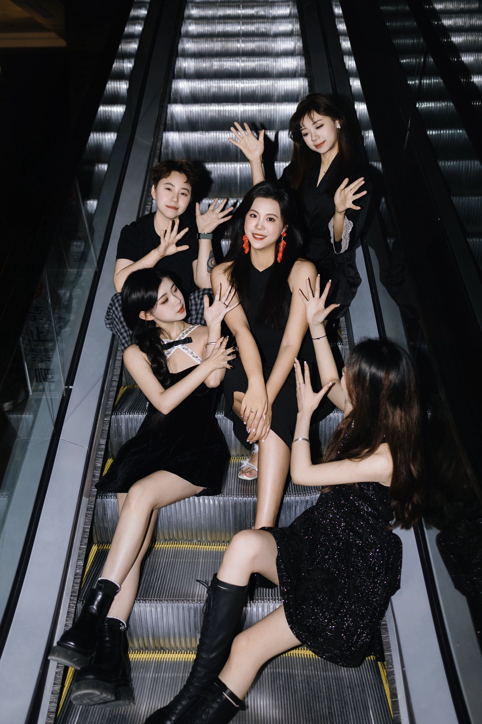 女团魅力全开✨