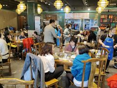 大堂-肖肖酸萝卜鱼火锅(总店)