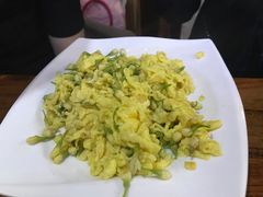 -滇香肴·云南菜蒸汽石锅鱼(云南北路店)