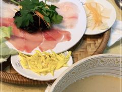 -桥香园云南过桥米线(金马碧鸡店)