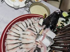 -红鼎豆捞·非遗鲍皇汤火锅(宝丰路店)