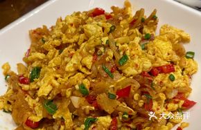 Pork Lard Crumbs Stir-Fried with Eggs