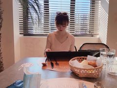 -HUATA 'Holiday Plan 花榻