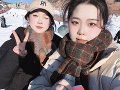 -采薇庄园四季滑雪场