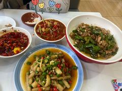 -独一佳老胡湘菜馆(矿山路店)