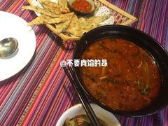 -香巴拉云南餐厅(华莱坞店)